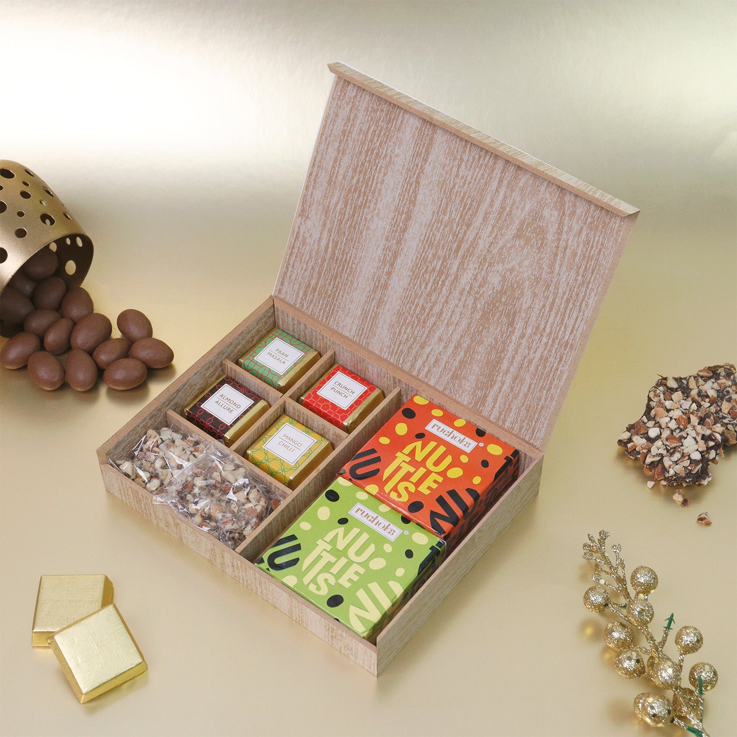 Premium Delightful Treats Hamper