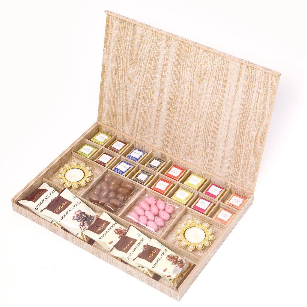 Premium Wooden Big Hamper (WH3)